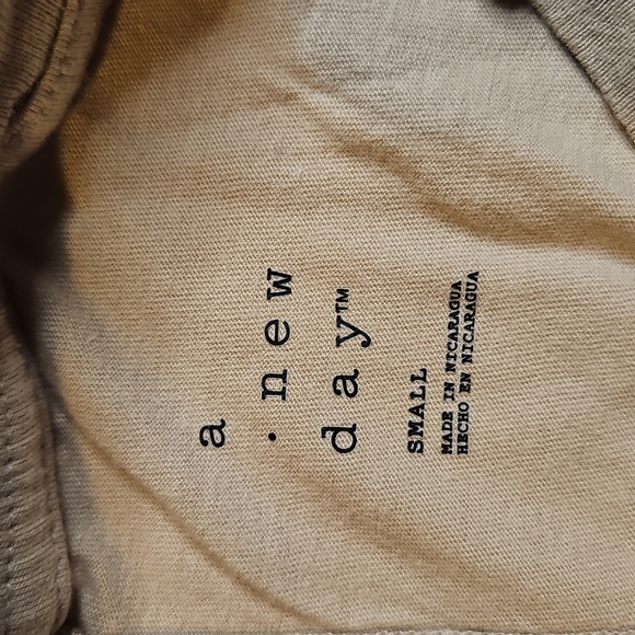 Sleeveless Tee Small Bundle Of 2 Black & Beige - Picture 7 of 7